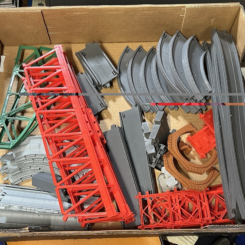 Thomas TrackMaster Gray Track & Bridge Expansion Lot - Suspension Bridge Trestle